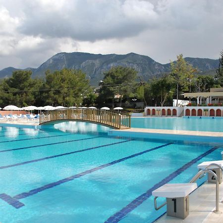 Uptown Bueyuek Anadolu Girne Hotel Luaran gambar