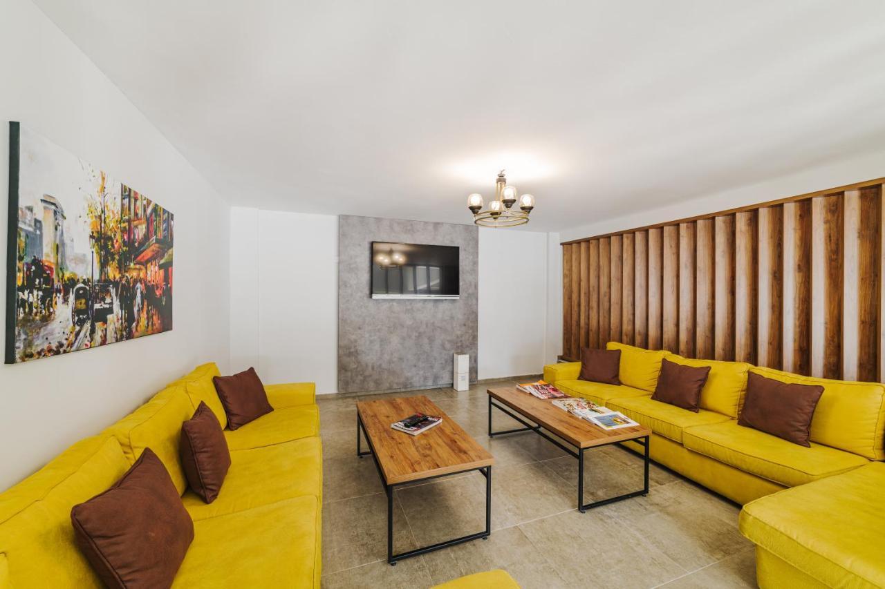 Uptown Bueyuek Anadolu Girne Hotel Luaran gambar