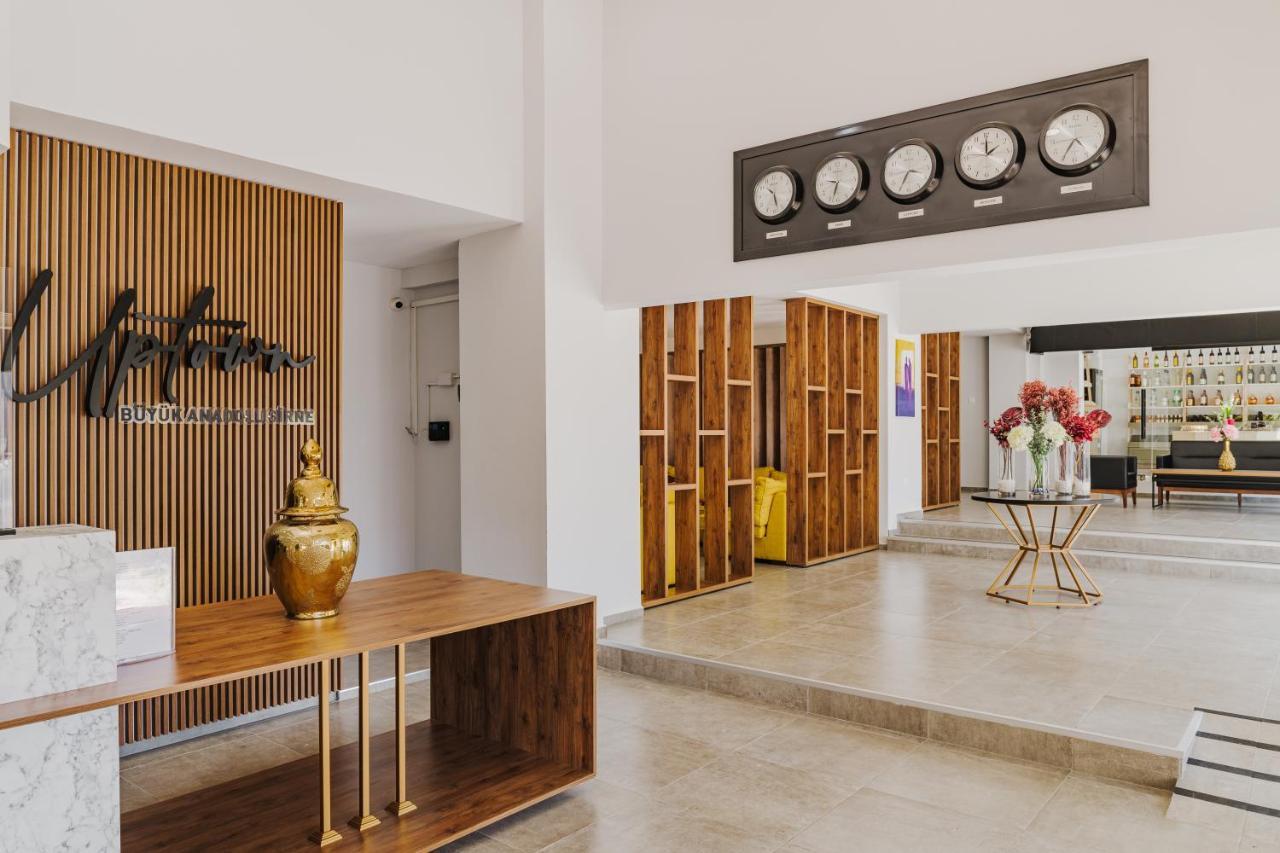 Uptown Bueyuek Anadolu Girne Hotel Luaran gambar