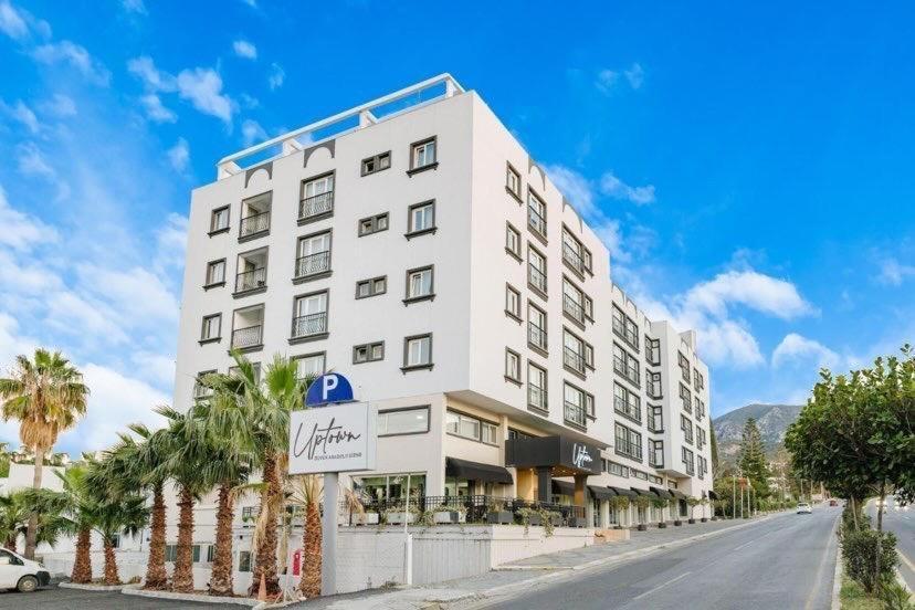 Uptown Bueyuek Anadolu Girne Hotel Luaran gambar