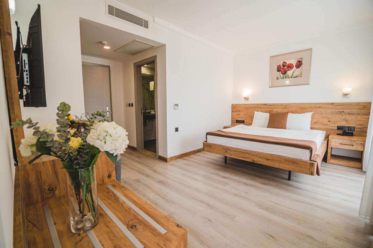 Uptown Bueyuek Anadolu Girne Hotel Luaran gambar