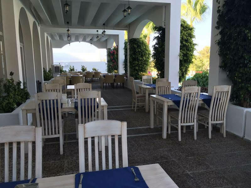 Uptown Bueyuek Anadolu Girne Hotel Luaran gambar