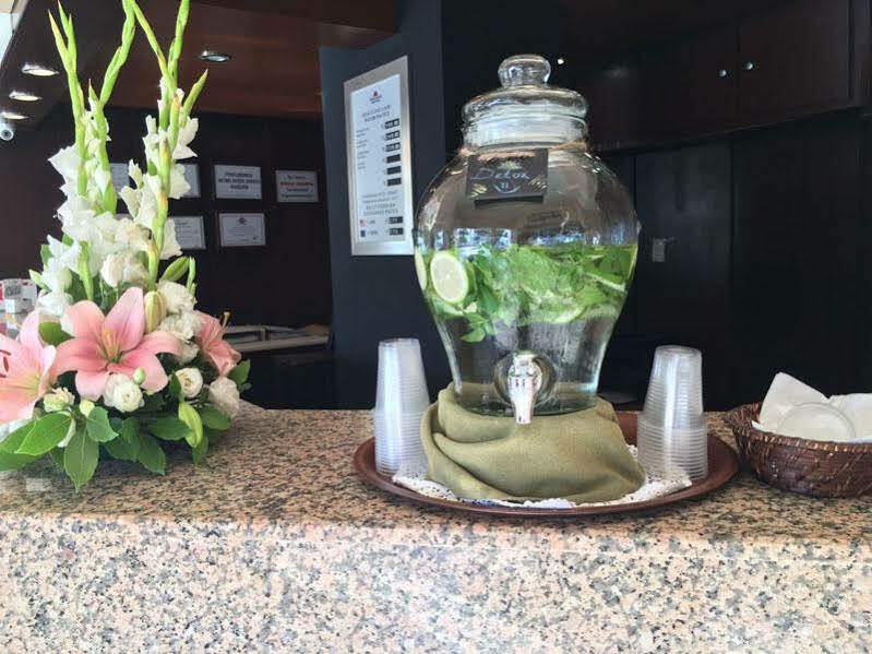 Uptown Bueyuek Anadolu Girne Hotel Luaran gambar
