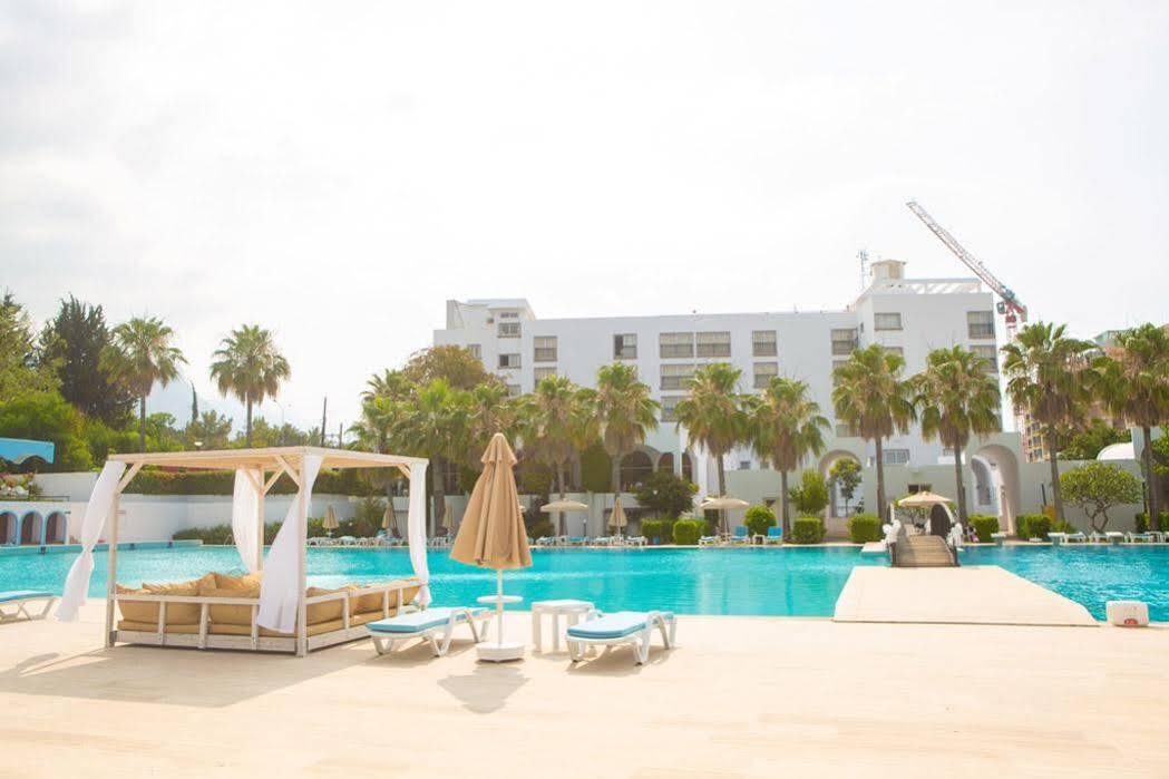 Uptown Bueyuek Anadolu Girne Hotel Luaran gambar